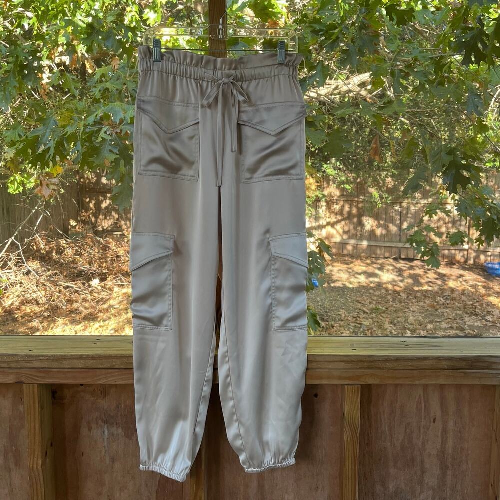 Banana Republic Factory Women's Satin Cargo Joggers Oyster Pearl Size M